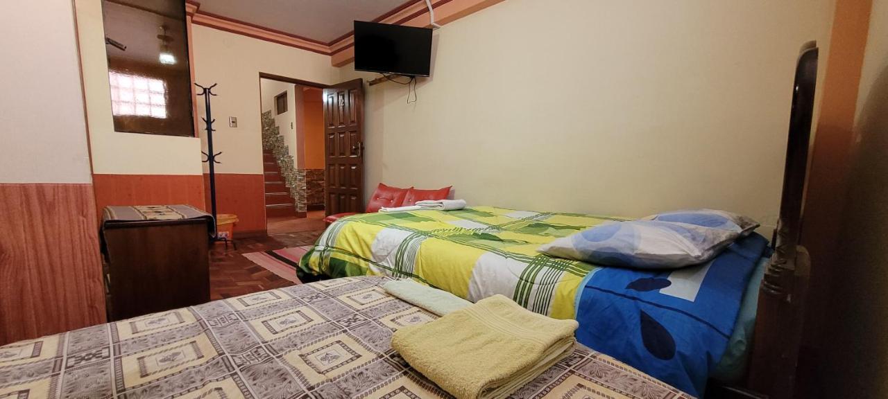 Hostal Sol Y Luna Bed & Breakfast Copacabana  Bagian luar foto