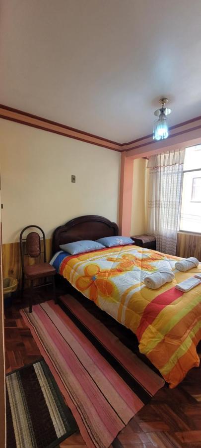 Hostal Sol Y Luna Bed & Breakfast Copacabana  Bagian luar foto